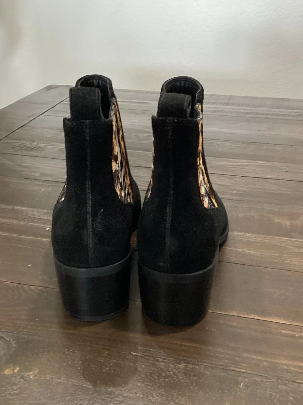 Crown Vintage chic black